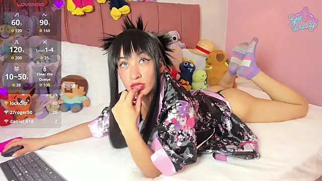 emma_wilder_'s cam snapshot