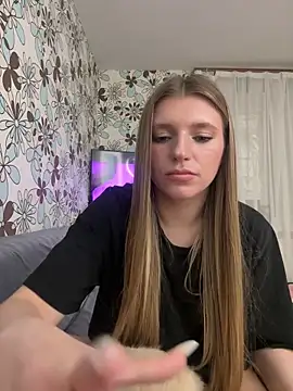 adel_secret's cam snapshot