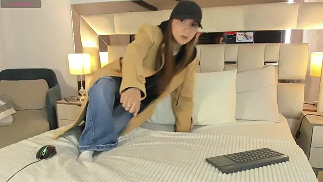 EloiseClairmont's cam snapshot