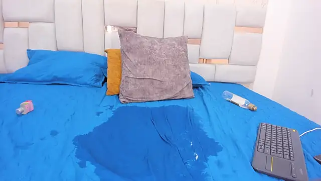 hermione_brown's cam snapshot