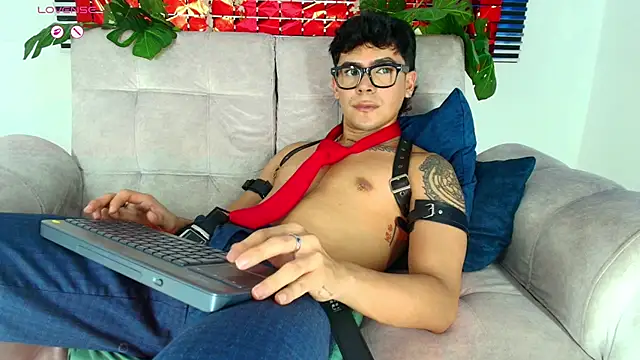 CamiiGuzmanX's cam snapshot