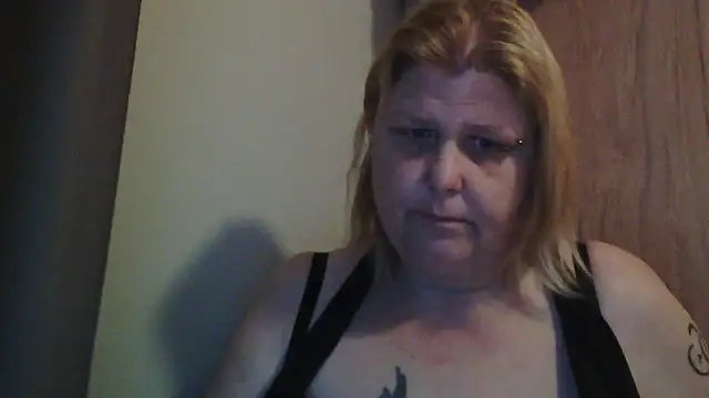 Sylviastar46 live sex cam