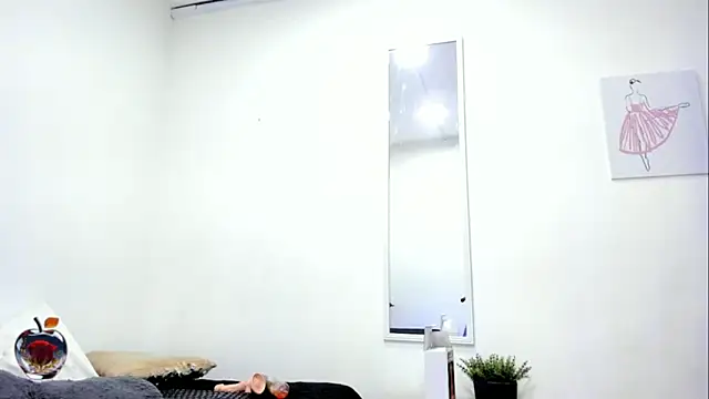 KimberlyVelez_'s cam snapshot