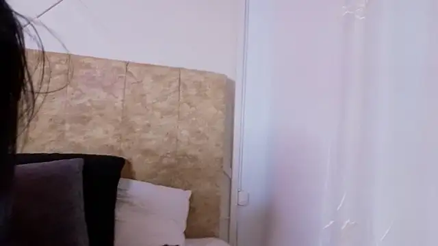 miia_secret_'s cam snapshot