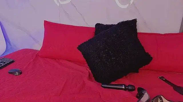 CandyQueenGold's cam snapshot