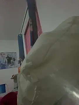 Batgirl7's cam snapshot