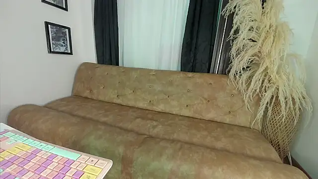 Aleja_miller1703's cam snapshot