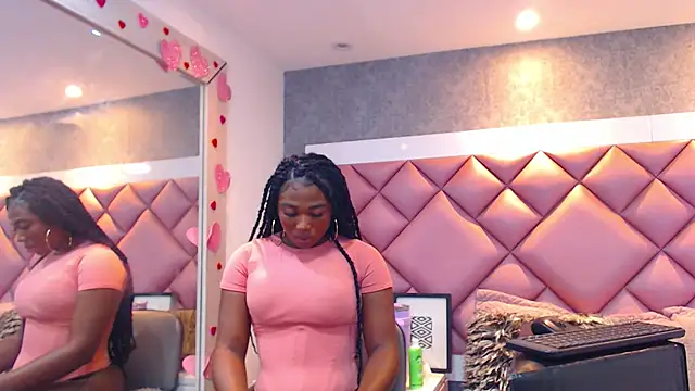 Thegreatonelady live sex cam