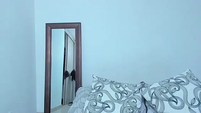 KingLevi01's cam snapshot