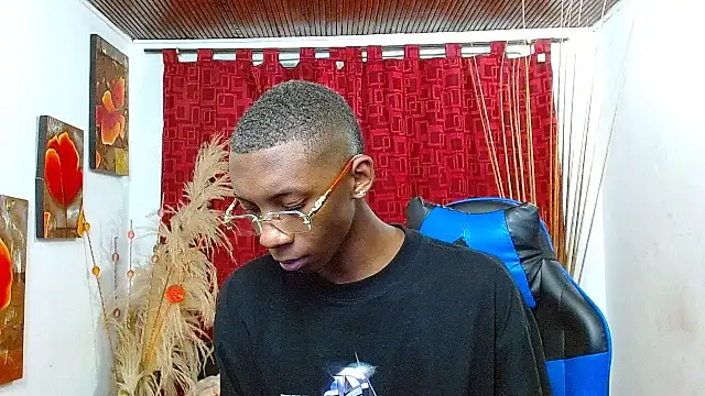 milo018's cam snapshot