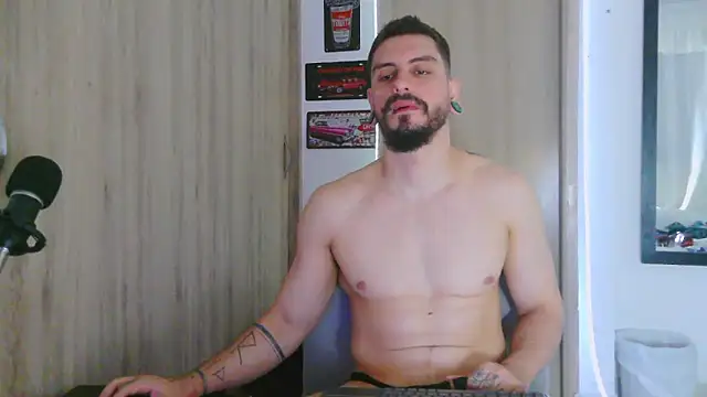 Aaron_kwok28's cam snapshot