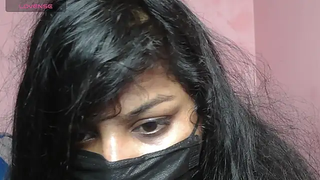 bad_girl_sheren's cam snapshot