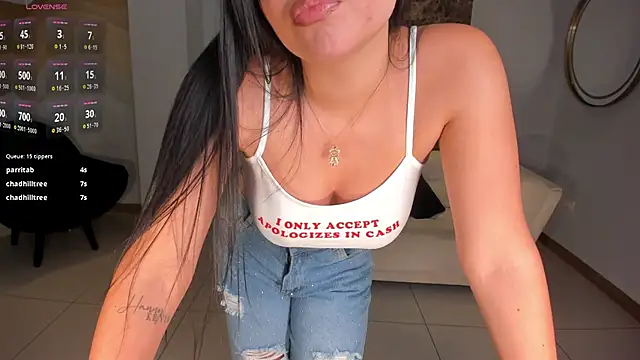 NinaMichelle live sex cam