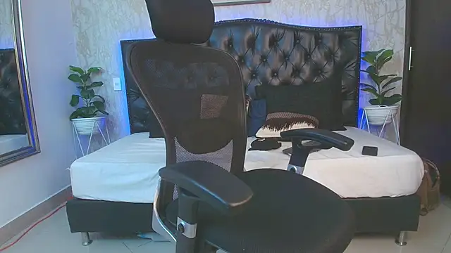 Lander_Cruz live sex cam