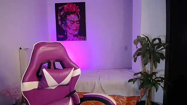 esmeraldaa230 live sex cam