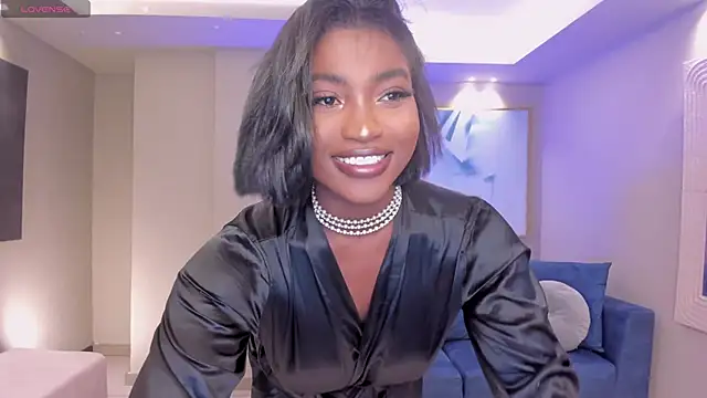 SavannahStorm live sex cam