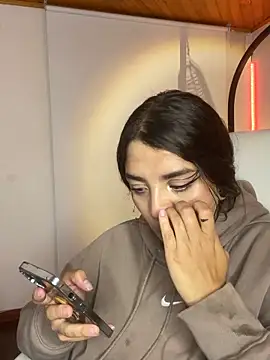 Midary_pink's cam snapshot