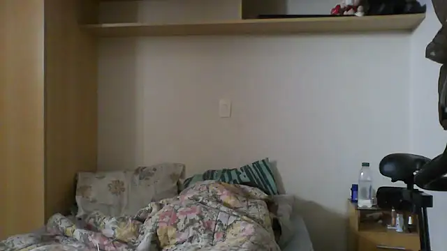 GabriellaManhaes's cam snapshot