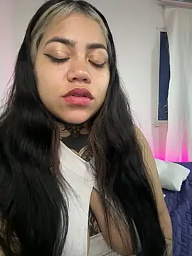 aliensexy live sex cam