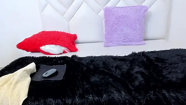 Mature_Skinny live sex cam