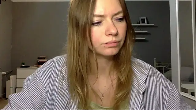 MillieShow's cam snapshot