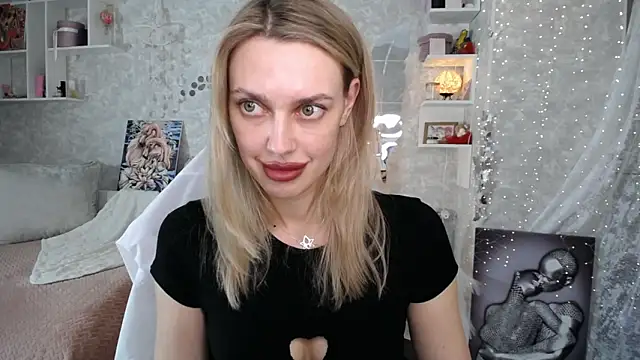 NickyAdamidi's cam snapshot