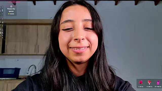 melanie_hills's cam snapshot