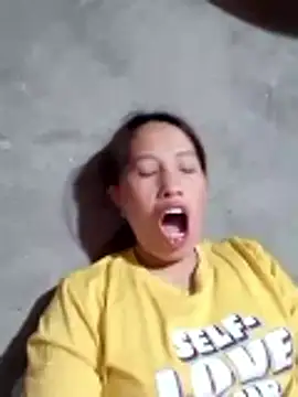 Gummiesu's cam snapshot