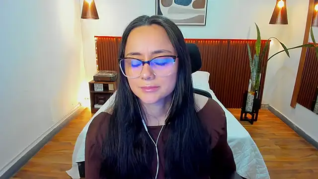 KatherineBond's cam snapshot