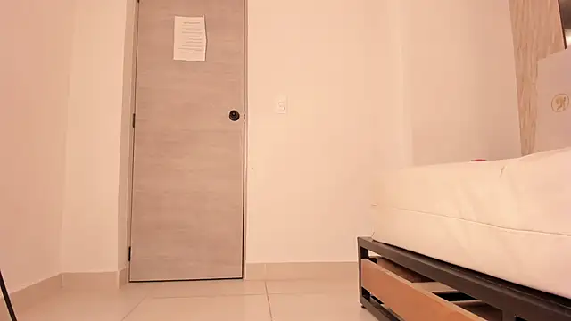 ayla_velt's cam snapshot