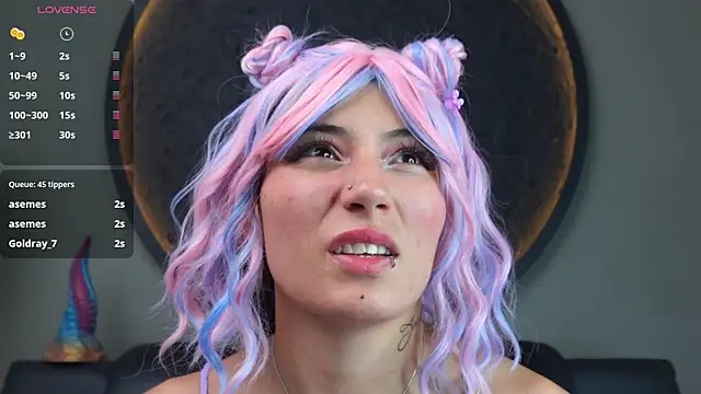 miss_sharlotte18's cam snapshot