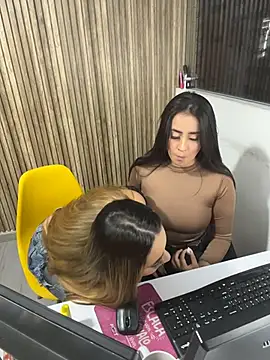 Antonella_Julieta live sex cam