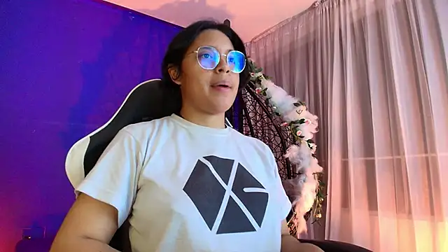 Emmapark_ live sex cam