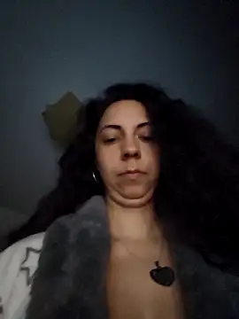 naughty69curls's cam snapshot