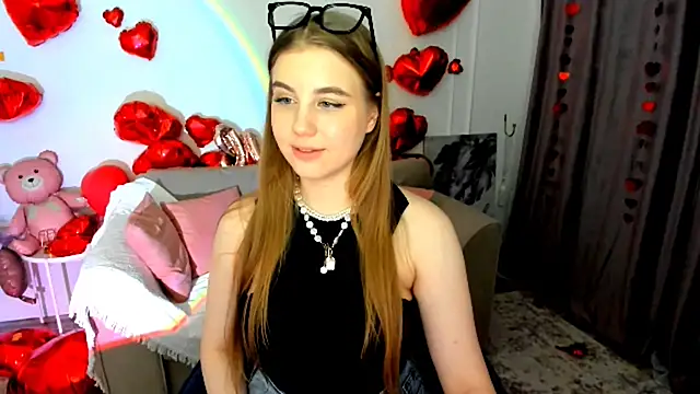 GoldenMirage live sex cam