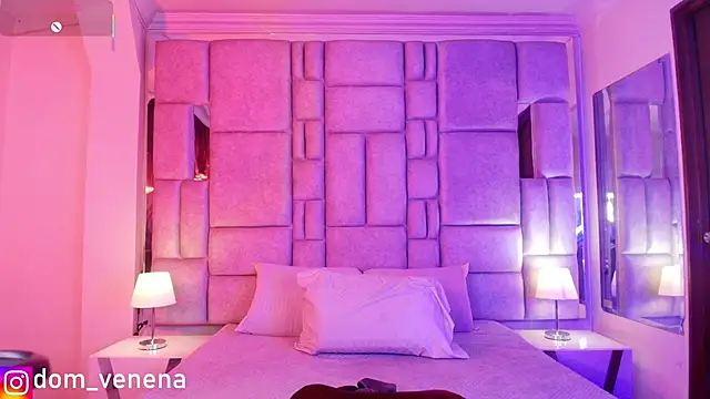 Dom_venena live sex cam