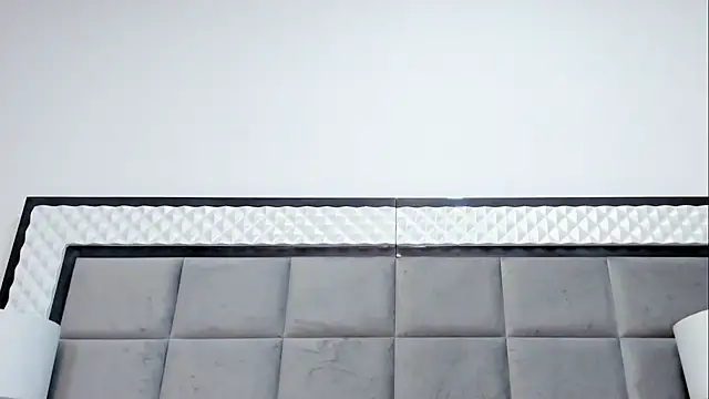 OliviaBurning live sex cam