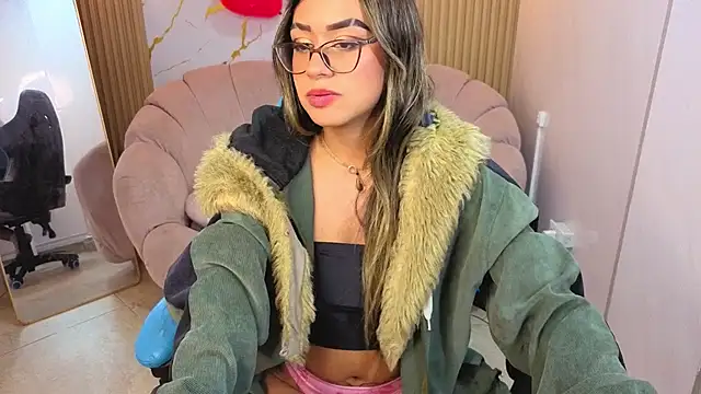 Katyy_b_'s cam snapshot