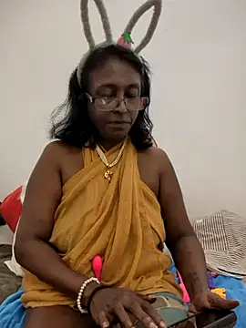 mamakarma1403's cam snapshot