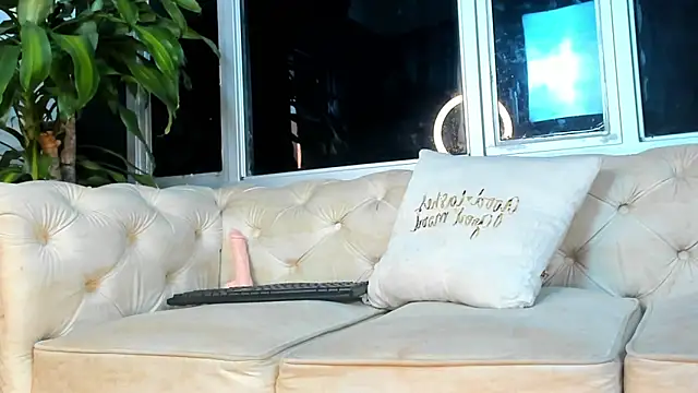 madii_lenon's cam snapshot