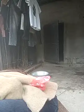 cutebobi's cam snapshot