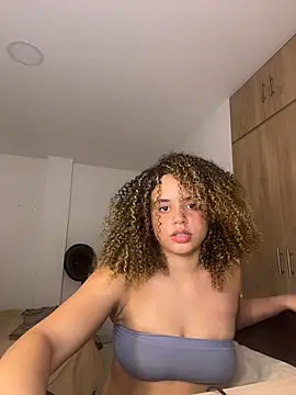 KittyTwerk_2's cam snapshot