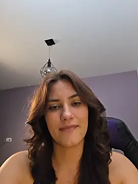 MiaRides19's cam snapshot