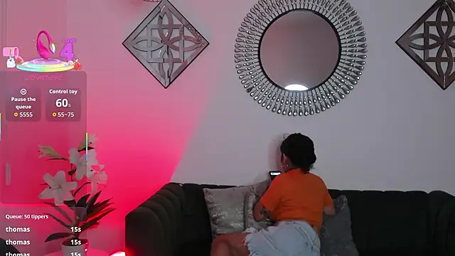 issi_loren's cam snapshot