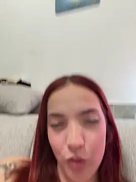 Daddyslut2_0 live sex cam