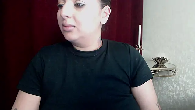 BustyAllyy live sex cam