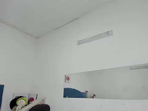 Aaron_Foxxx live sex cam