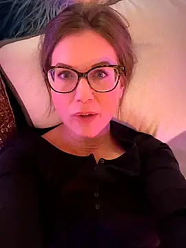 MaiseKnox's cam snapshot