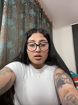 croftsmila live sex cam