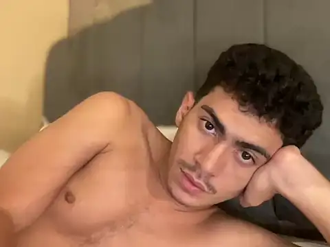 WildLogan live sex cam